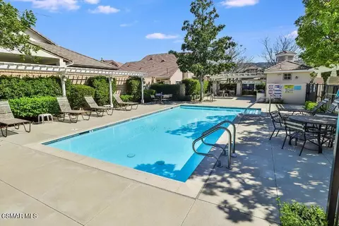 Exterior - 2037 Freesia Ave, Simi Valley, CA 93063 photo 4 of 5