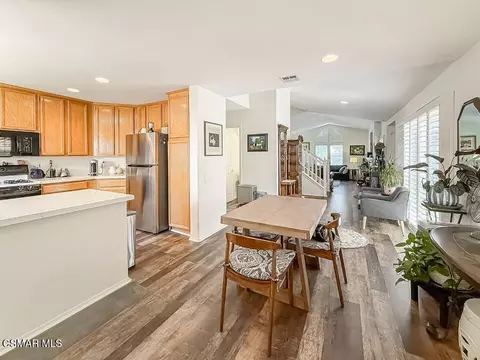 Dining - 2037 Freesia Ave, Simi Valley, CA 93063 photo 2 of 3
