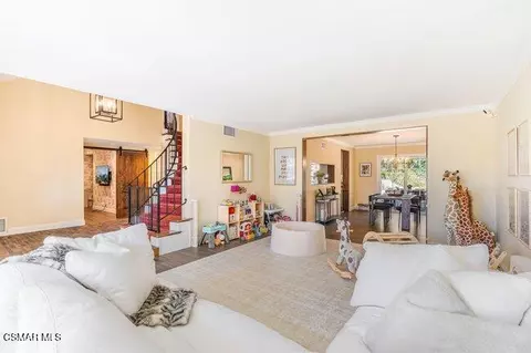 Living - 3582 Raincloud Ct, Thousand Oaks, CA 91362 photo 1 of 1