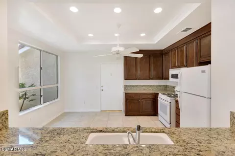Kitchen - 275 Ridgeton Ln #A, Simi Valley, CA 93065 photo 3 of 3