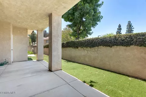 Exterior - 275 Ridgeton Ln #A, Simi Valley, CA 93065 photo 1 of 8