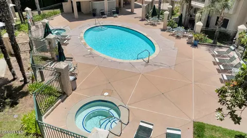 Exterior - 275 Ridgeton Ln #A, Simi Valley, CA 93065 photo 7 of 8