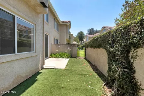 Exterior - 275 Ridgeton Ln #A, Simi Valley, CA 93065 photo 4 of 8