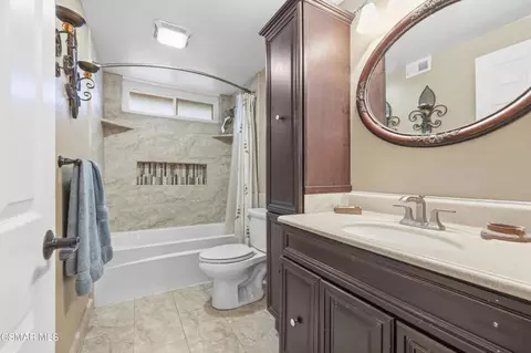 Bath - 2151 Olga St, Oxnard, CA 93036 photo 1 of 4