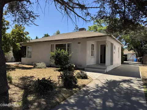 648 Palm Dr, Oxnard, CA 93030