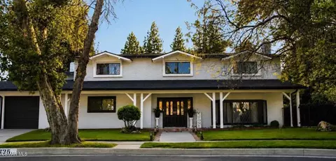 9725 Babbitt Ave, Northridge, CA 91325