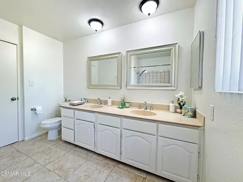 Bath - 2401 El Portal Way, Oxnard, CA 93035 photo 6 of 7