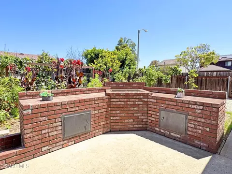 Exterior - 2401 El Portal Way, Oxnard, CA 93035 photo 4 of 14