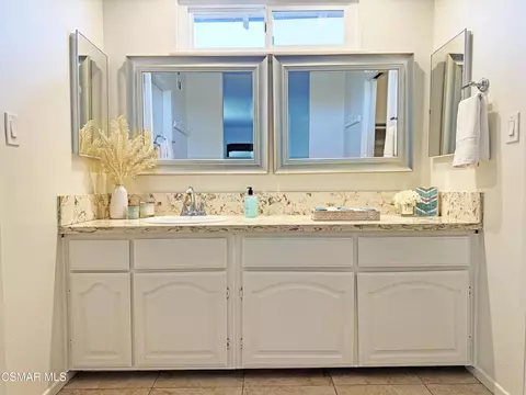 Bath - 2401 El Portal Way, Oxnard, CA 93035 photo 2 of 7