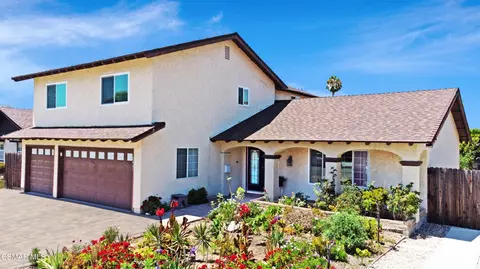 Exterior - 2401 El Portal Way, Oxnard, CA 93035 photo 14 of 14
