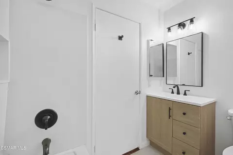 Bath - 2304 Archwood Ln #92, Simi Valley, CA 93063 photo 3 of 3