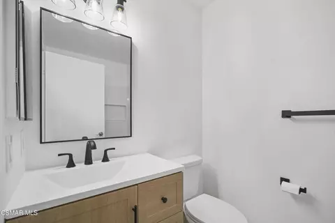 Bath - 2304 Archwood Ln #92, Simi Valley, CA 93063 photo 2 of 3