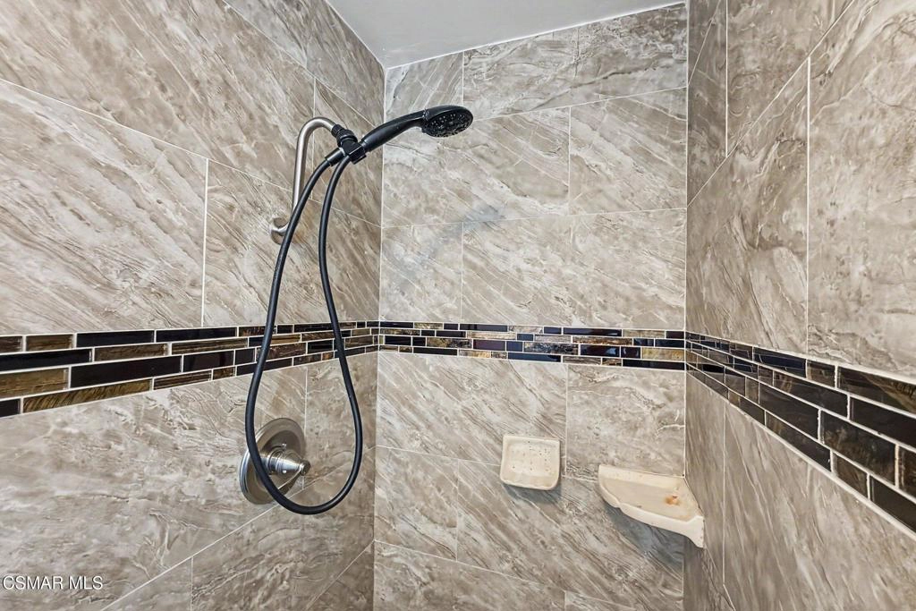 Bath - 510 Spring Rd #120, Moorpark, CA 93021 photo 3 of 4