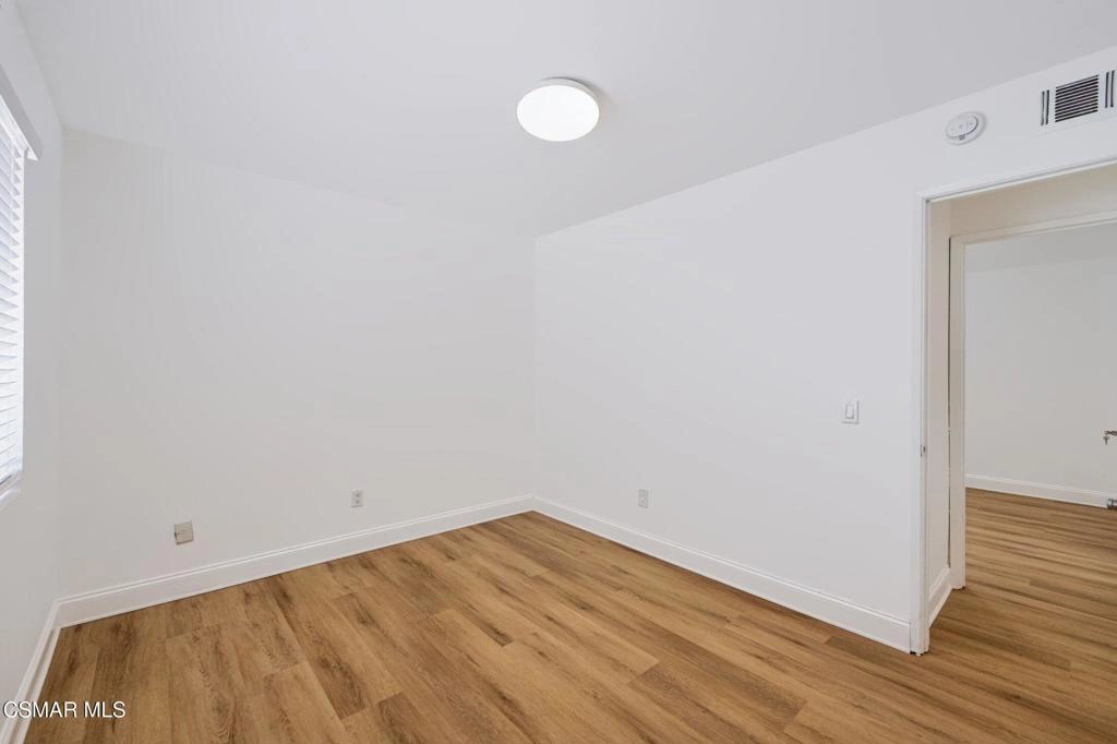 Bedroom - 510 Spring Rd #120, Moorpark, CA 93021 photo 5 of 10