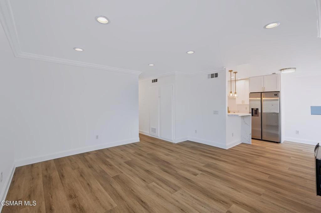 Living - 510 Spring Rd #120, Moorpark, CA 93021 photo 7 of 7