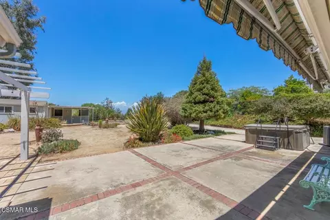 Exterior - 219 Meadow Mist Ct, Simi Valley, CA 93065 photo 7 of 9