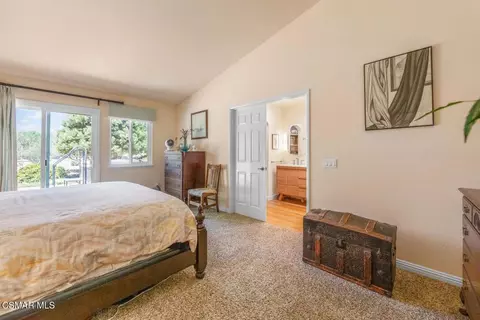 Bedroom - 219 Meadow Mist Ct, Simi Valley, CA 93065 photo 3 of 4