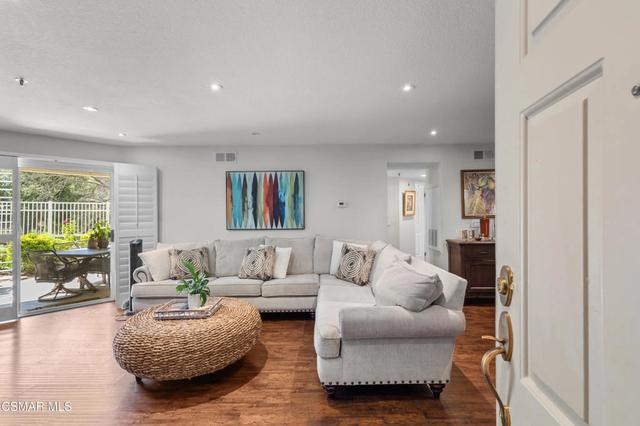 631 Oak Run Trl #TL109, Oak Park, CA 91377