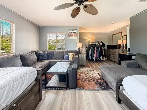 Living - 215 Southcrest Pl, Simi Valley, CA 93065 photo 4 of 4