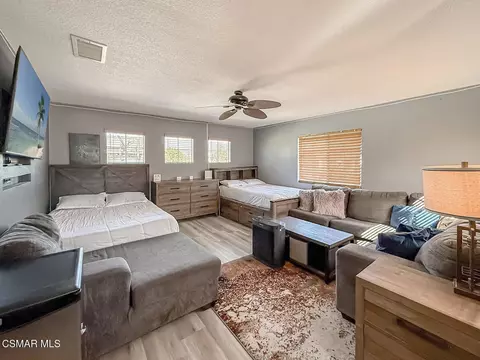 Bedroom - 215 Southcrest Pl, Simi Valley, CA 93065 photo 14 of 17