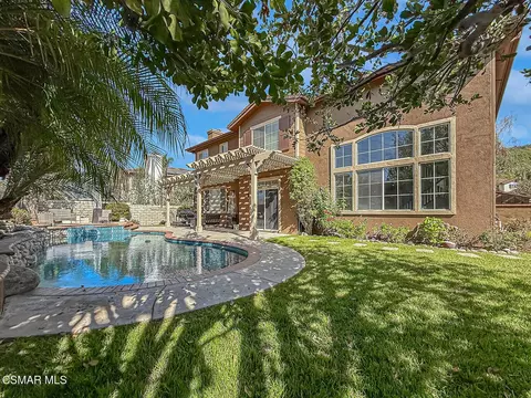 Exterior - 215 Southcrest Pl, Simi Valley, CA 93065 photo 7 of 12