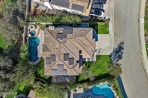 View/Area - 215 Southcrest Pl, Simi Valley, CA 93065 photo 3 of 5