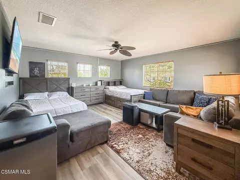 Bedroom - 215 Southcrest Pl, Simi Valley, CA 93065 photo 15 of 17