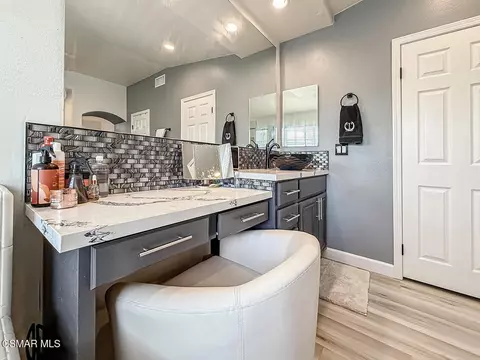 Bath - 215 Southcrest Pl, Simi Valley, CA 93065 photo 5 of 8