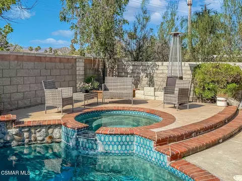 Exterior - 215 Southcrest Pl, Simi Valley, CA 93065 photo 9 of 12