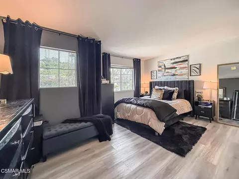Bedroom - 215 Southcrest Pl, Simi Valley, CA 93065 photo 8 of 17