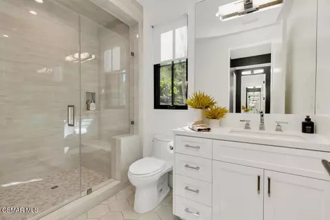Bath - 3129 Milestone Ave, Simi Valley, CA 93065 photo 4 of 9