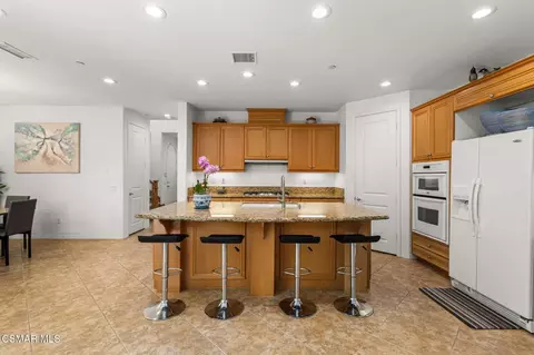 Kitchen - 1346 Estuary Way, Oxnard, CA 93035 photo 2 of 4