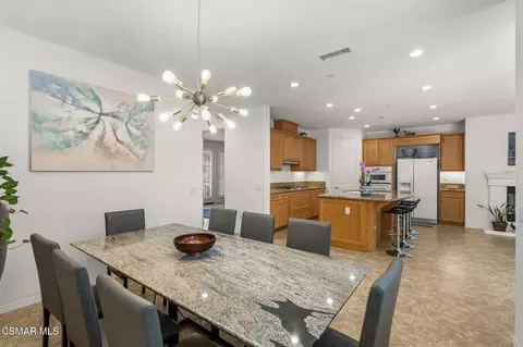 Dining - 1346 Estuary Way, Oxnard, CA 93035 photo 2 of 2