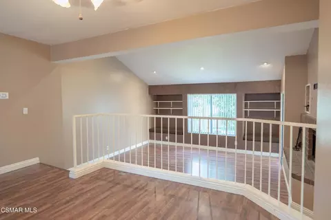 Living - 3366 Darby St #434, Simi Valley, CA 93063 photo 4 of 8