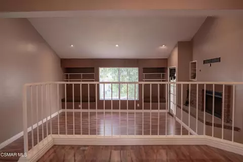 Living - 3366 Darby St #434, Simi Valley, CA 93063 photo 3 of 8
