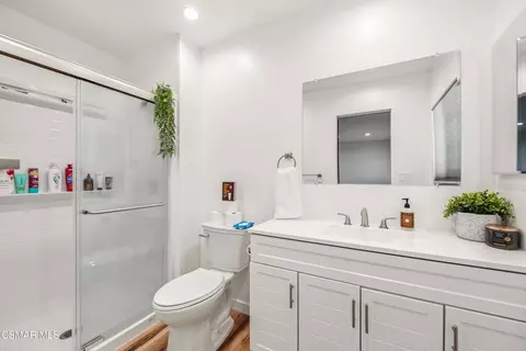 Bath - 6395 Keystone St, Simi Valley, CA 93063 photo 1 of 2