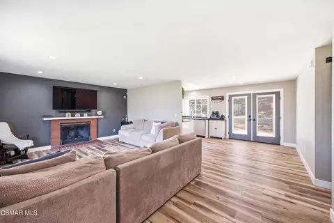 Living - 6395 Keystone St, Simi Valley, CA 93063 photo 1 of 5