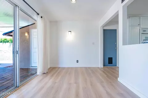 Living - 3217 Hamlin Ave, Simi Valley, CA 93063 photo 2 of 3