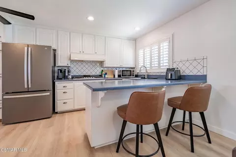 Kitchen - 3217 Hamlin Ave, Simi Valley, CA 93063 photo 2 of 6