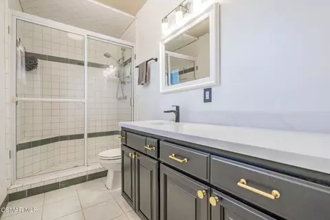 Bath - 3217 Hamlin Ave, Simi Valley, CA 93063 photo 1 of 4