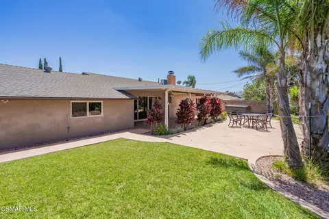 Exterior - 3217 Hamlin Ave, Simi Valley, CA 93063 photo 6 of 7