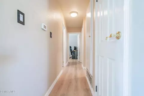 Entry Way - 3217 Hamlin Ave, Simi Valley, CA 93063 photo 2 of 2