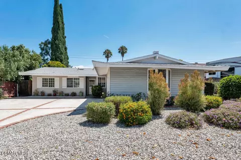 Exterior - 906 Granby St, Simi Valley, CA 93065 photo 8 of 8