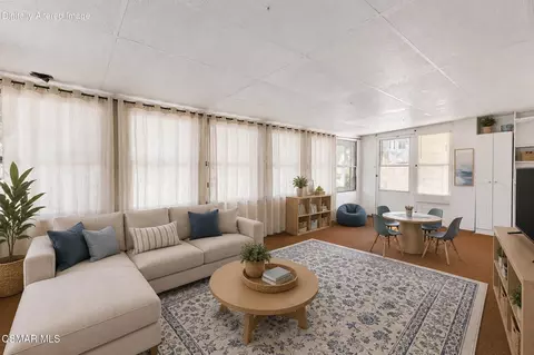 Living - 906 Granby St, Simi Valley, CA 93065 photo 5 of 5