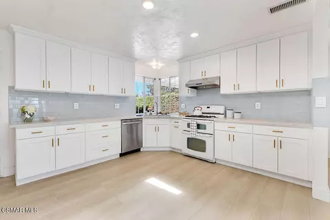Kitchen - 906 Granby St, Simi Valley, CA 93065 photo 1 of 3