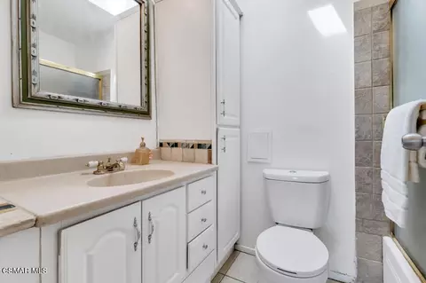 Bath - 906 Granby St, Simi Valley, CA 93065 photo 2 of 2