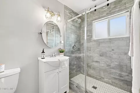 Bath - 3521 Skagway St, Simi Valley, CA 93063 photo 2 of 4