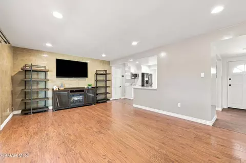 Living - 3521 Skagway St, Simi Valley, CA 93063 photo 1 of 3