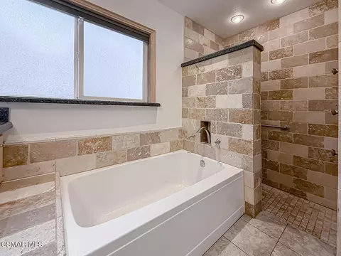 Bath - 1249 Gibson Ave, Simi Valley, CA 93065 photo 9 of 12