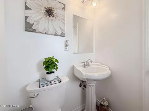 Bath - 1249 Gibson Ave, Simi Valley, CA 93065 photo 1 of 12